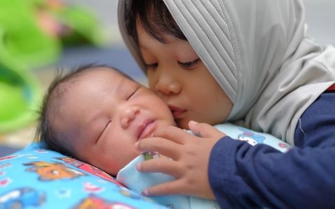 哈萨克斯坦代孕：孩子的国籍问题你得搞清楚！