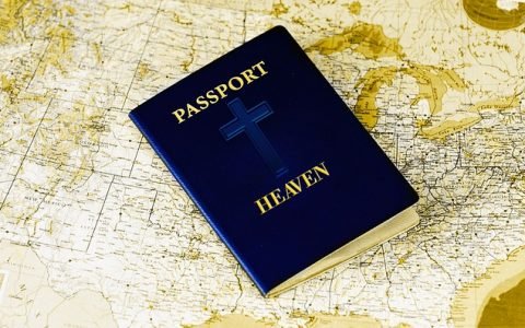 在美国代孕生子，父母能因此留美吗？